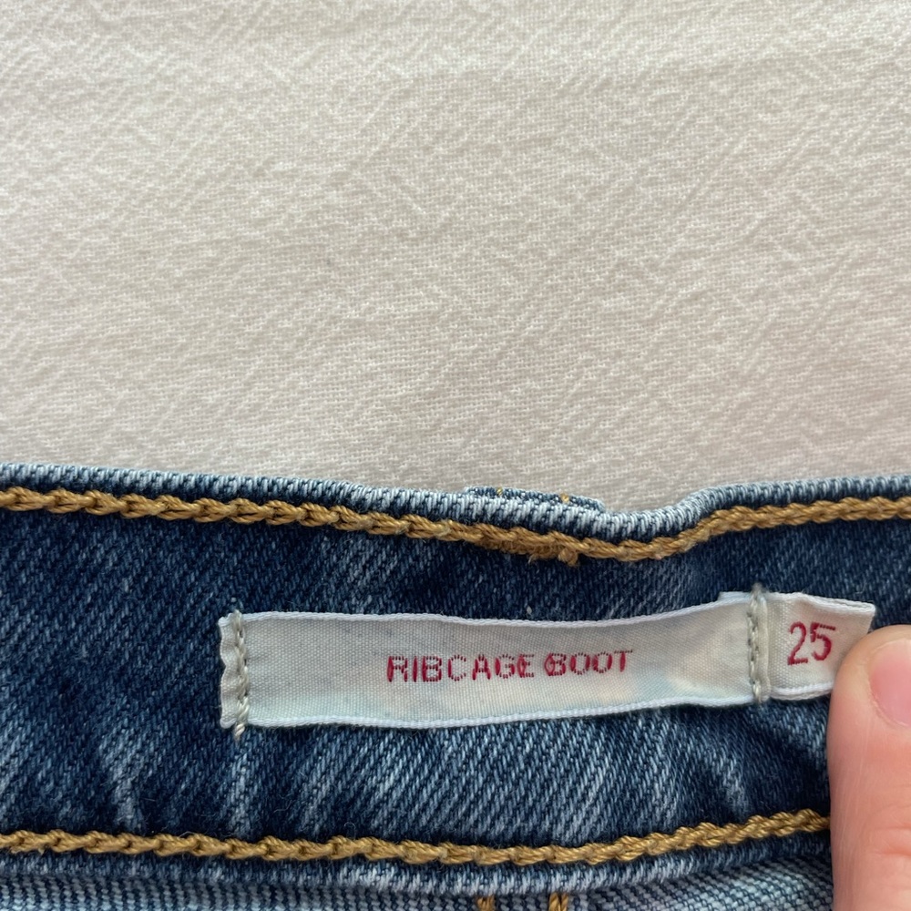 Levi’s Ribcage Boot Jeans - Picture 5 of 5